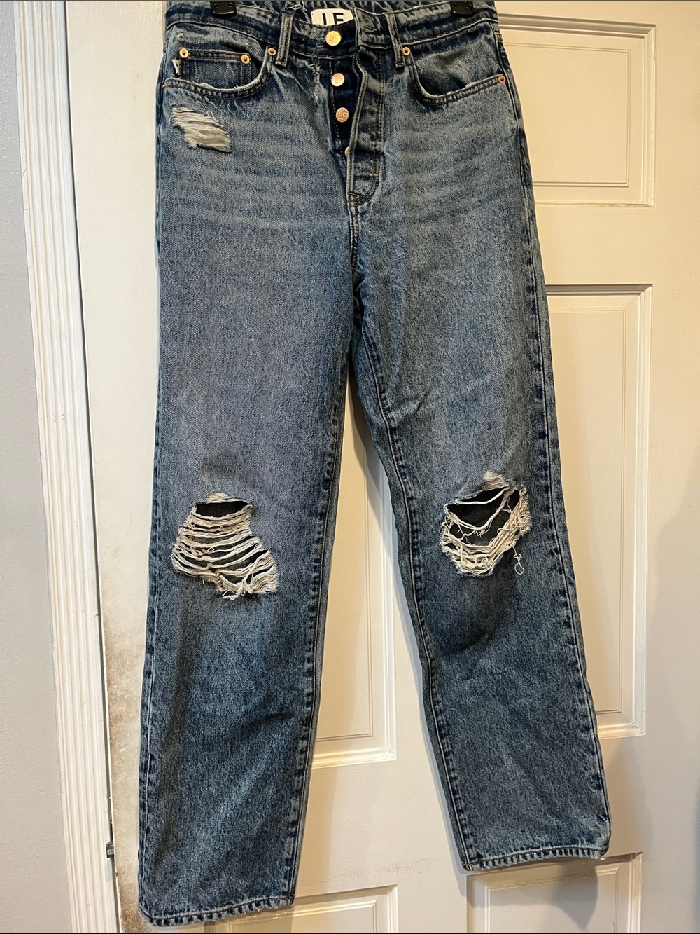 Classic High-Rise Distressed Blue Jeans